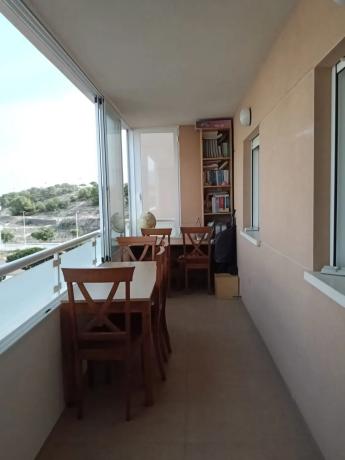 Piso en calle Beniardá, 4