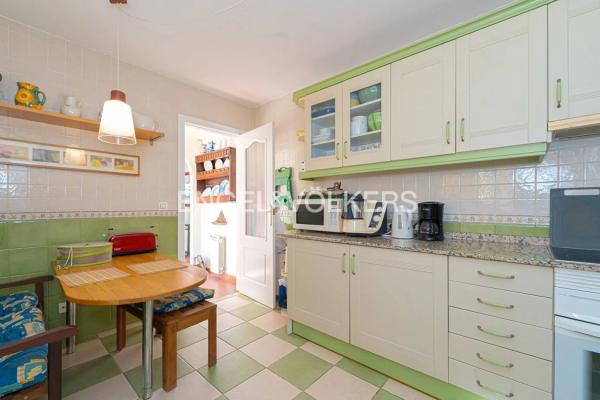 Casa independiente en avenida d'Europa