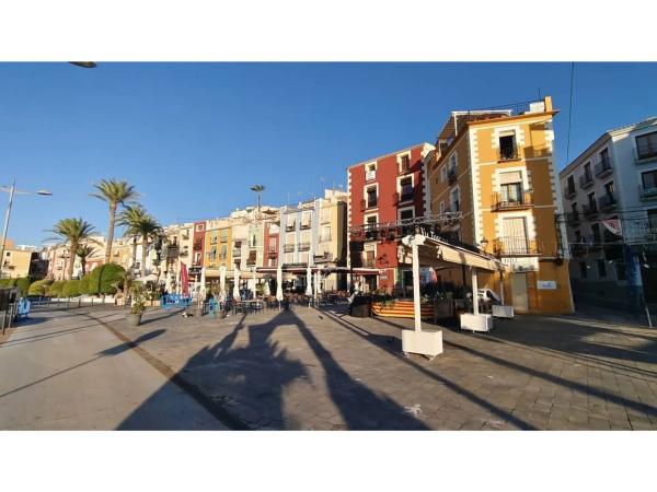 Chalet adosado en calle Pou