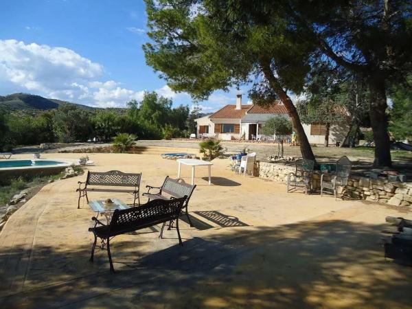 Casa independiente en Urbanización el Charco