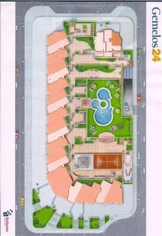 Piso en avenida Rosa de los Vientos, 9