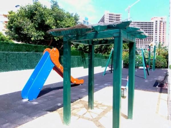 Piso en avenida Rosa de los Vientos, 9