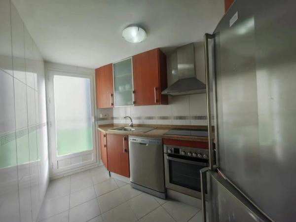 Piso en avenida Mestral