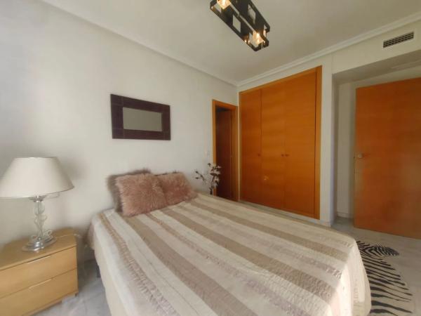 Piso en avenida Mestral