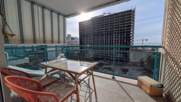 Piso en avenida dels Mariners de la Vila Joiosa, 9