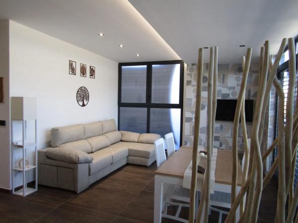 Estudio en calle Campello, 4