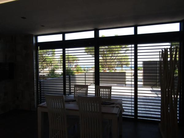 Estudio en calle Campello, 4