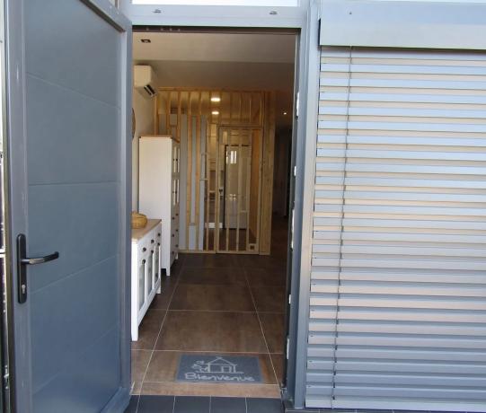 Estudio en calle Campello, 4