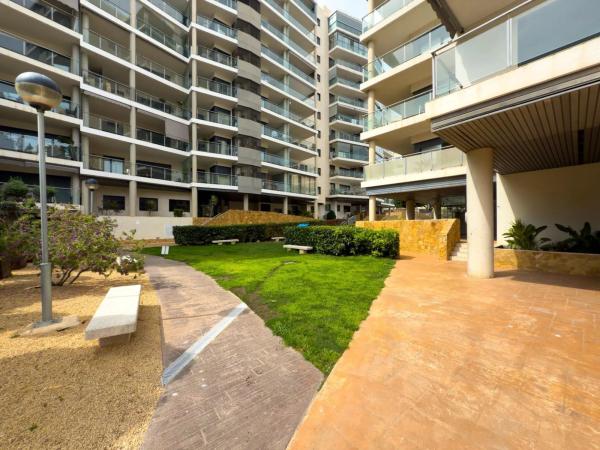 Piso en CL Marinada, 1