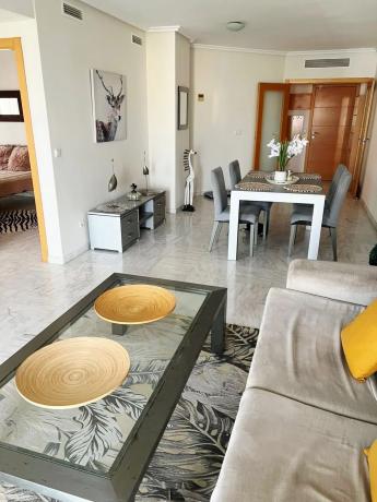 Piso en avenida Mestral