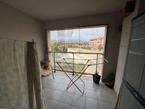 Piso en calle Benifato, 1