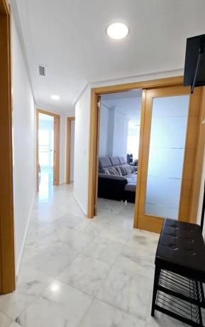 Piso en avenida Mestral, 5