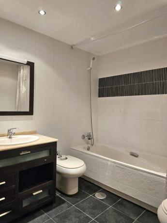 Piso en avenida Mestral, 5