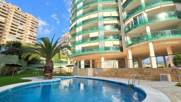 Piso en avenida Mestral, 5