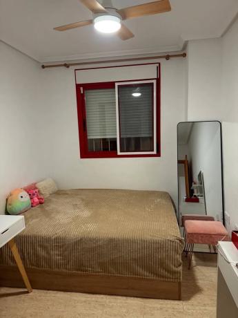 Piso en avenida Tellerola, 28