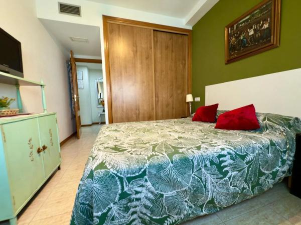 Piso en calle Gregal, 2