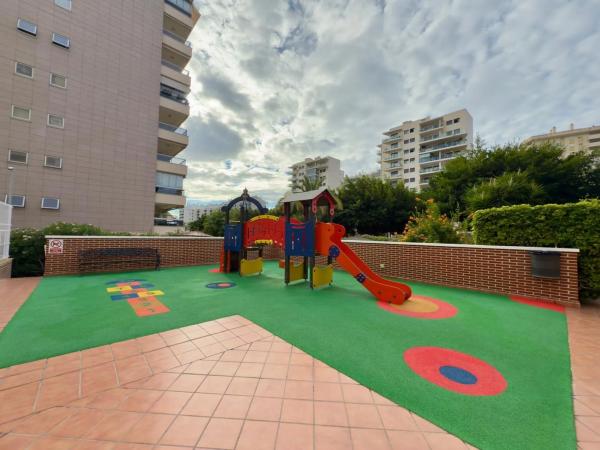 Piso en calle Gregal, 2