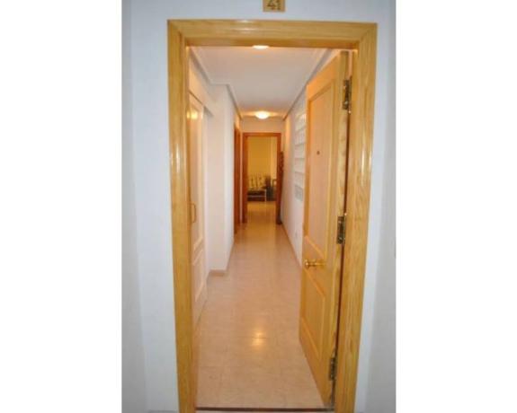 Piso en avenida Tellerola s/n