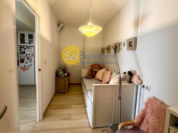 Piso en avenida Riu Torres