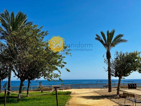 Piso en avenida Riu Torres