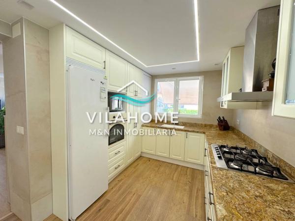 Chalet pareado en avenida d'Europa