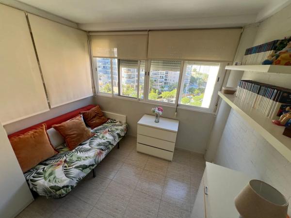 Piso en calle Llebeig, 21