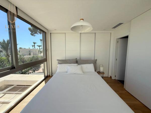 Chalet adosado en Partida Paraíso, 33