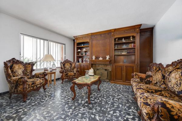 Casa independiente en Ur Rio Torres, 1