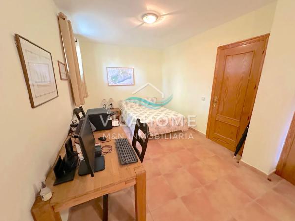 Chalet pareado en avenida del Mediterrani