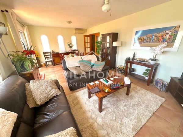 Chalet pareado en avenida del Mediterrani