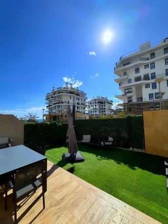 Chalet adosado en calle Edeta, 3