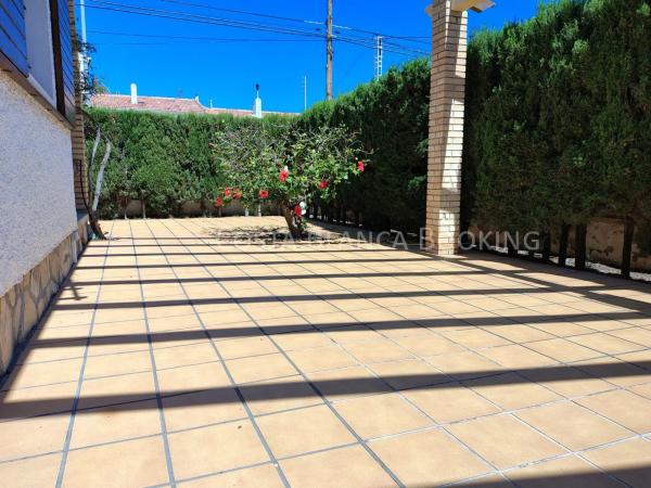 Casa independiente en avenida la Almadrava