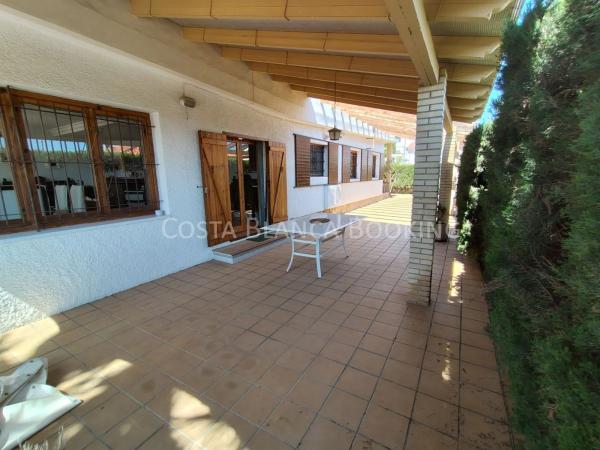 Casa independiente en avenida la Almadrava