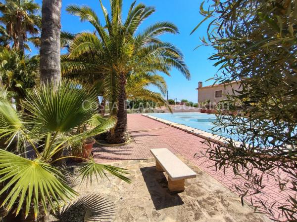 Casa independiente en avenida la Almadrava