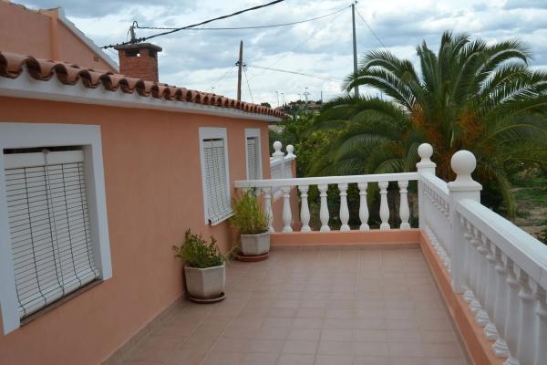 Casa independiente en Cv-759 s/n