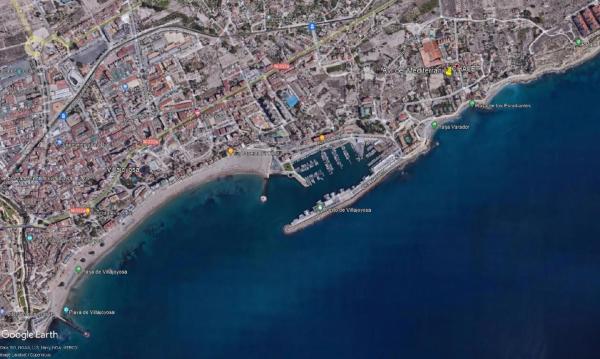 Casa independiente en avenida del Mediterrani, 7