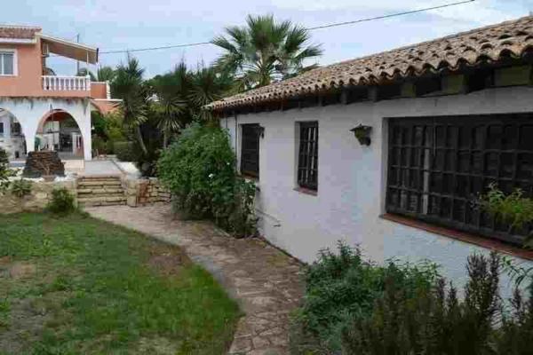 Casa independiente en Cv-759 s/n