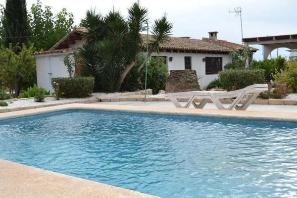 Casa independiente en Cv-759 s/n