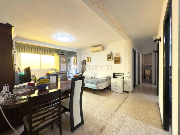 Piso en calle Relleu, 6