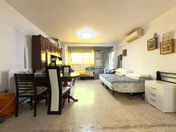 Piso en calle Relleu, 6