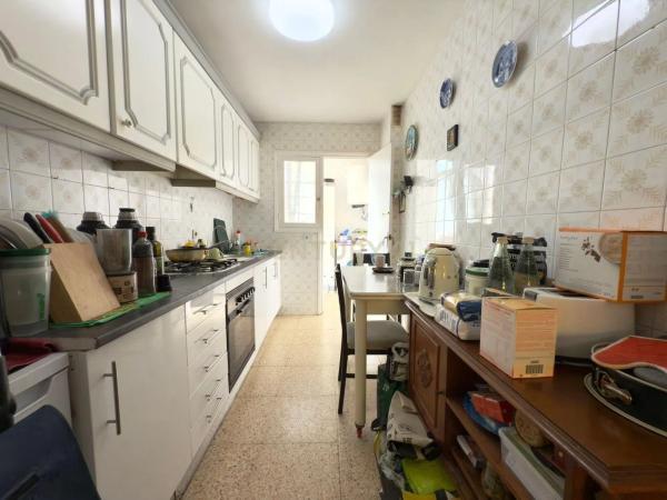 Piso en calle Relleu, 6