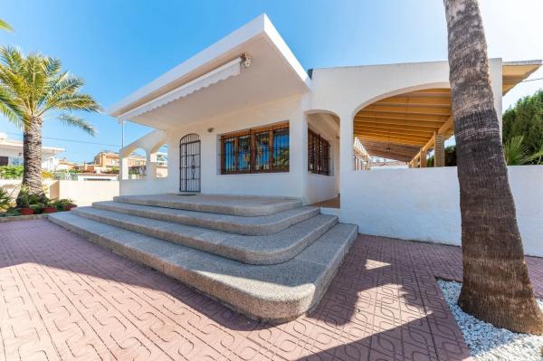 Casa independiente en avenida la Almadrava