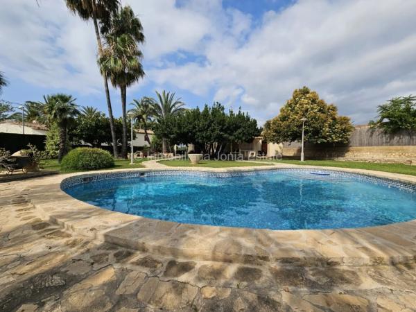 Casa independiente en Partida Mediases