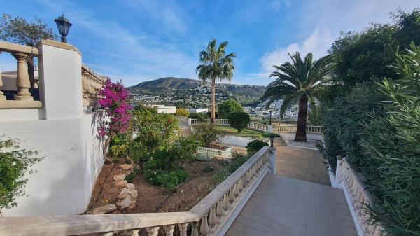 Chalet adosado en CL Tarragona