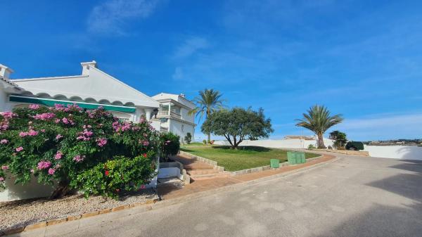 Chalet adosado en CL Tarragona