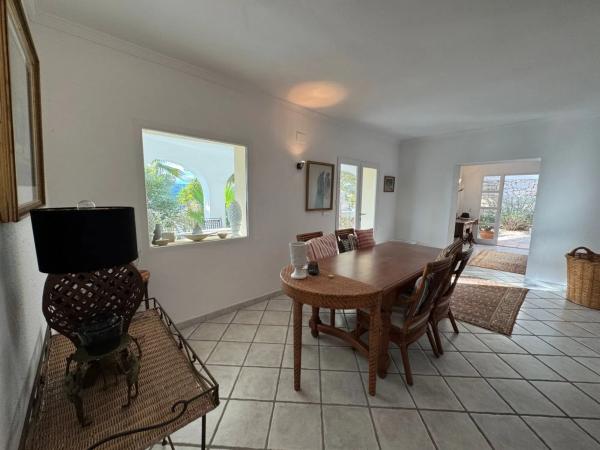 Casa independiente en calle Alboraya