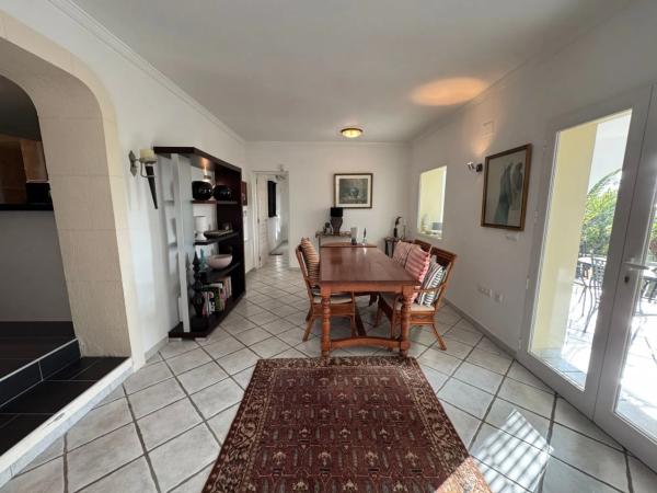 Casa independiente en calle Alboraya