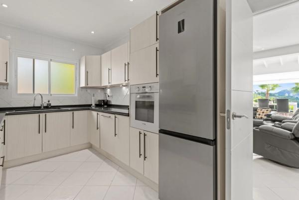 Casa independiente en calle Beniaya