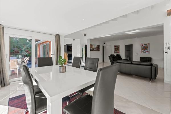 Casa independiente en calle Beniaya