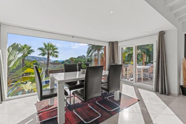 Casa independiente en calle Beniaya